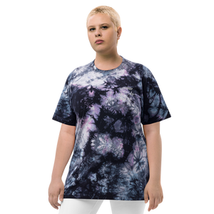 Nursing in the Six - EVERYBODY 'LOVES' NURSES - Oversized tie-dye T-Shirt (AVAILABLE IN 2 COLOURS)